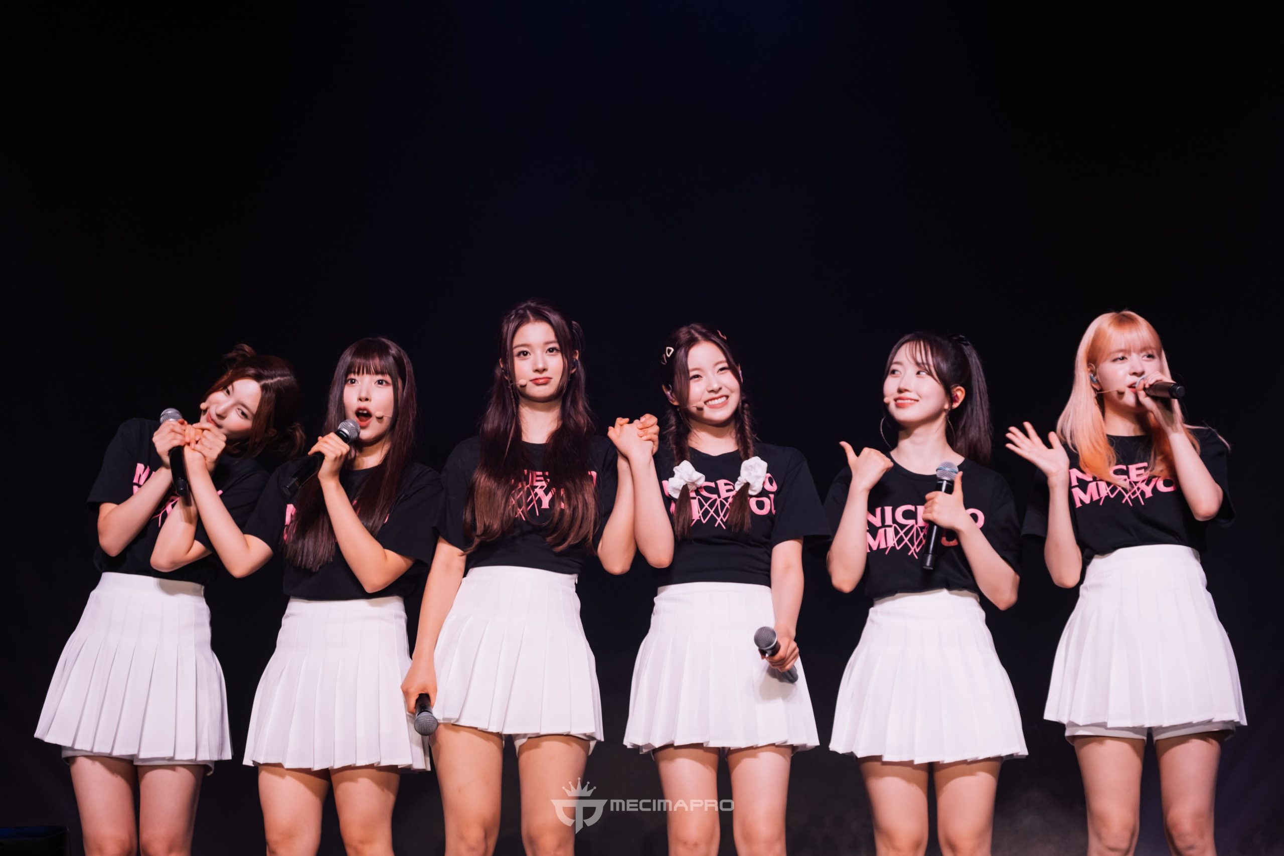 NMIXX SUCCESSFULLY GREETING FANS AT THEIR FIRST SHOWCASE IN INDONESIA