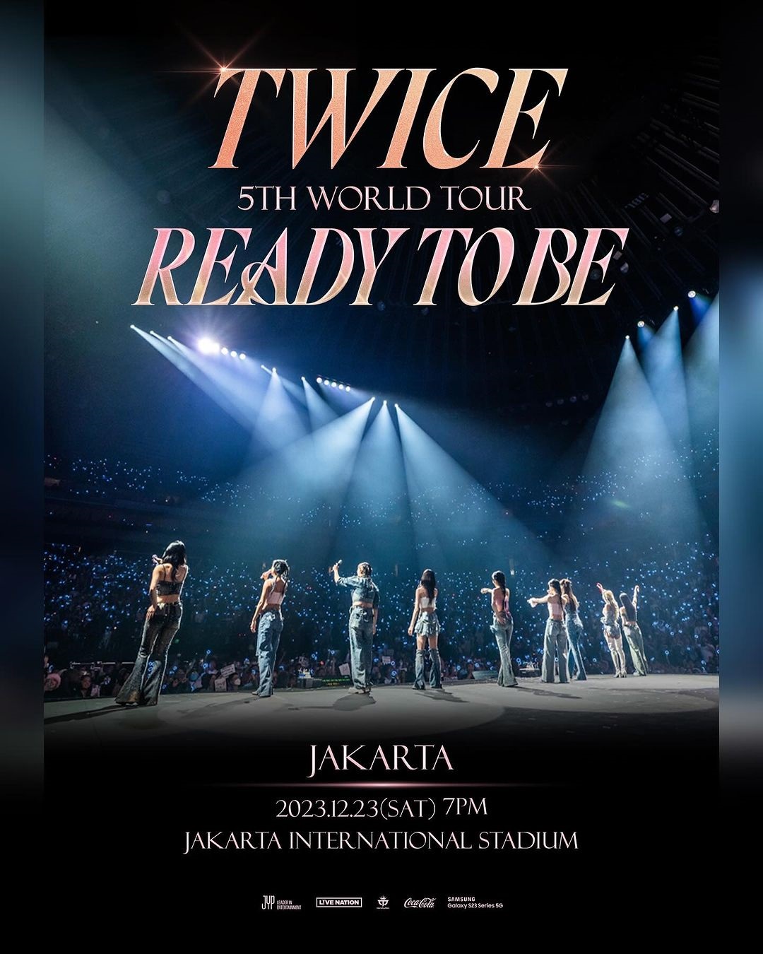 The First Korean Girl Group Hold a Solo Concert in Jakarta International Stadium!