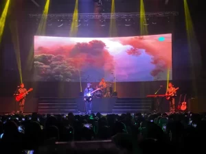 Get ready to sing along with The Rose Dawn to Dusk Asia Tour in Jakarta