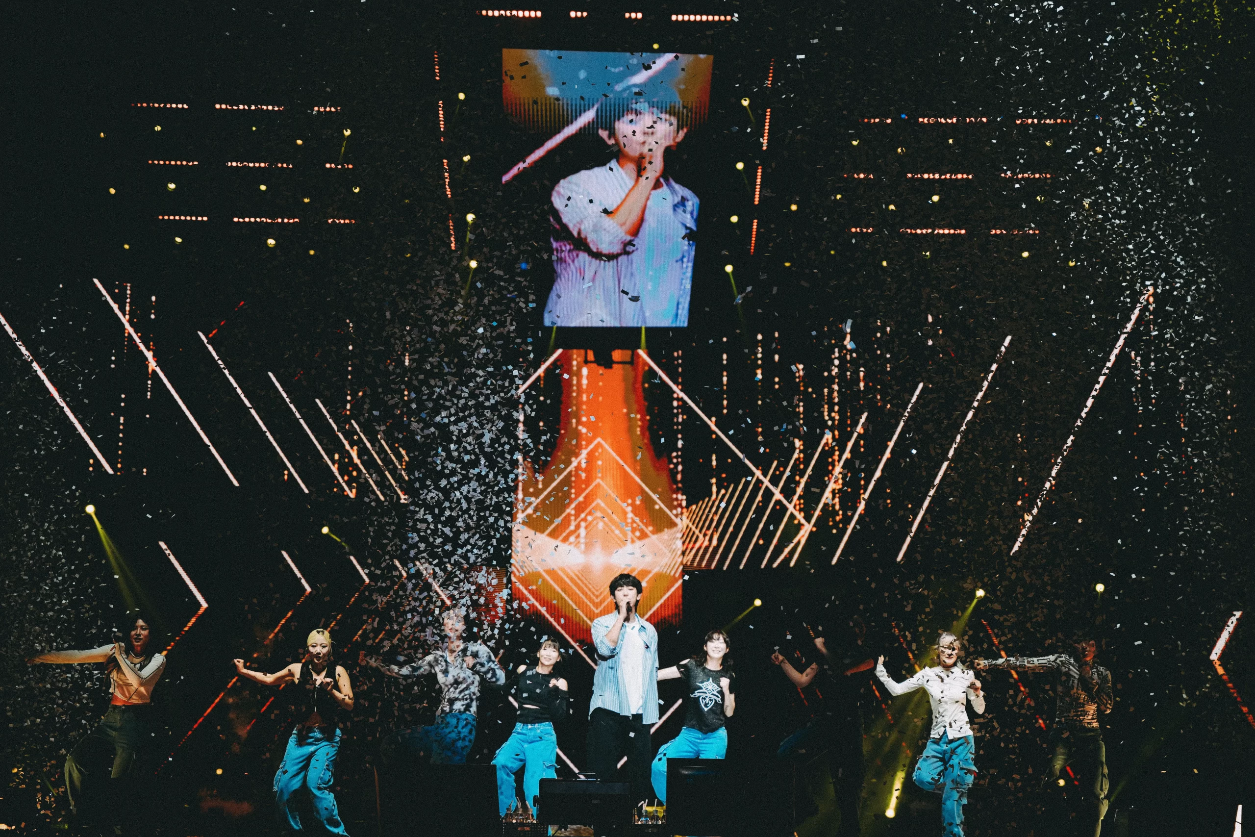 Hypnotize Fans With Many Surprises Chanyeol The Eternity Fancon in Jakarta Is Successfully Being Held