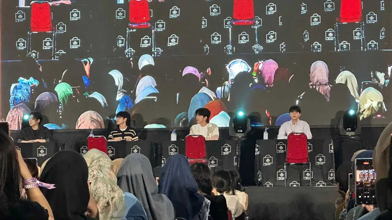 What a Heartwarming Reunion of DAY6 and MYDAY at Face To Face Fansign in Jakarta!