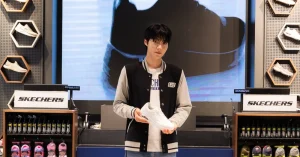Hwang In-Youp’s Style When Opening The Biggest Skechers Outlet In Indonesia