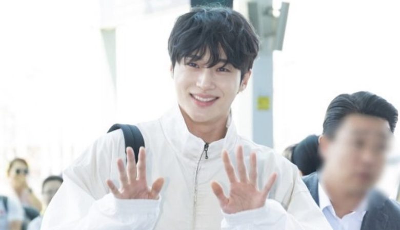 THIS IS HOW BYEON WOO SEOK LOOKS AT THE AIRPORT HEADING TO JAKARTA