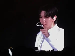 Baekhyun EXO gave his best performance on the second day of the Lonsdaleite concert in Jakarta