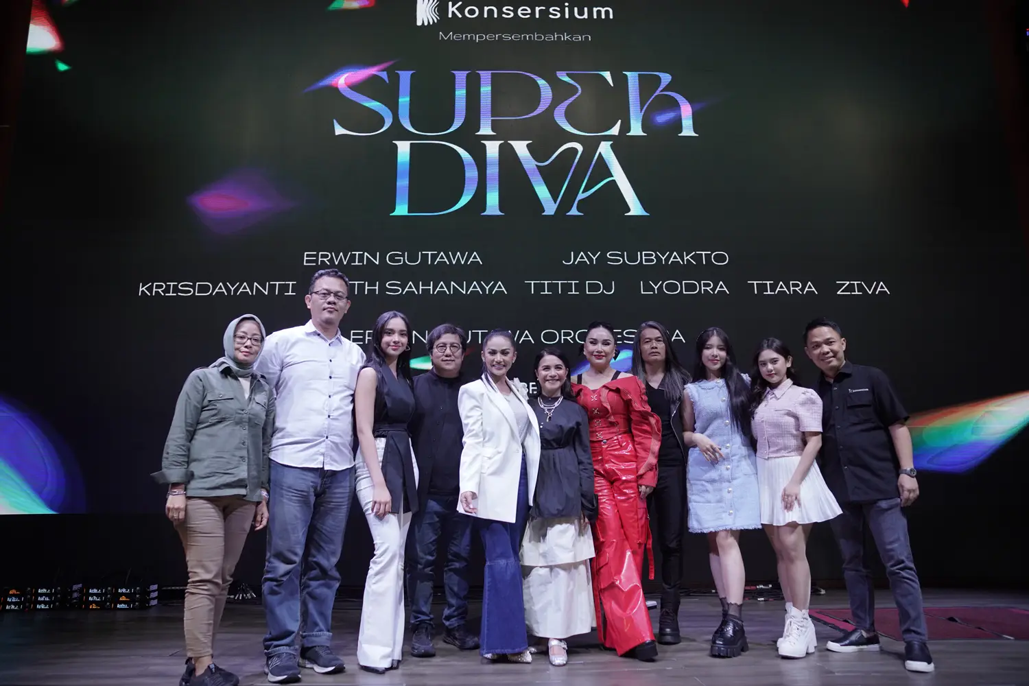 SUPER DIVA CONCERT READY TO PRESENT ERWIN GITAWA, JAY SUBYAKTO KRIS DAYANTI, RUTH SAHANAYA, TITI DJ, LYODRA, TIARA DAN ZIVA