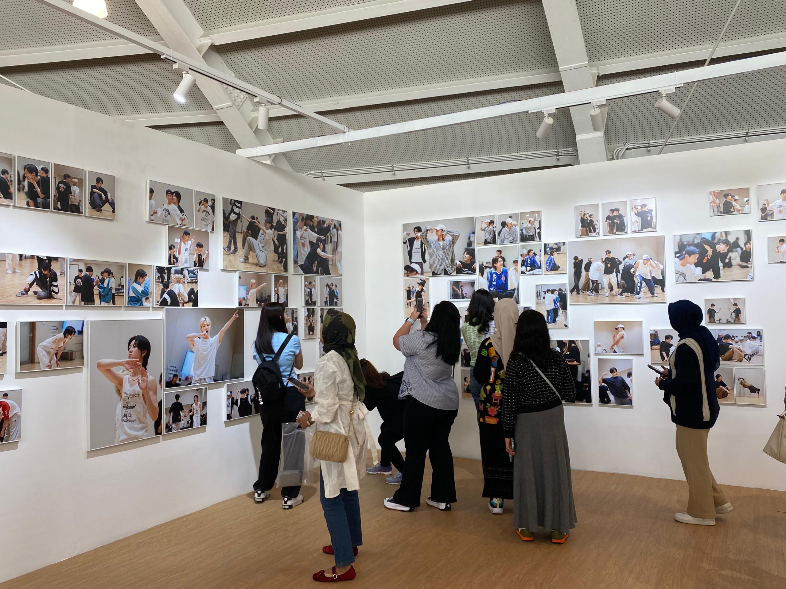 Get To Know SEVENTEEN EXHIBITION ‘FOLLOW FELLOW’ in JAKARTA!