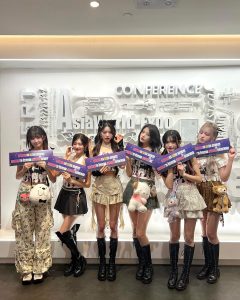 IVE Becomes The Second Girl Group To Reach 1 Million Album Sales On HANTEO!