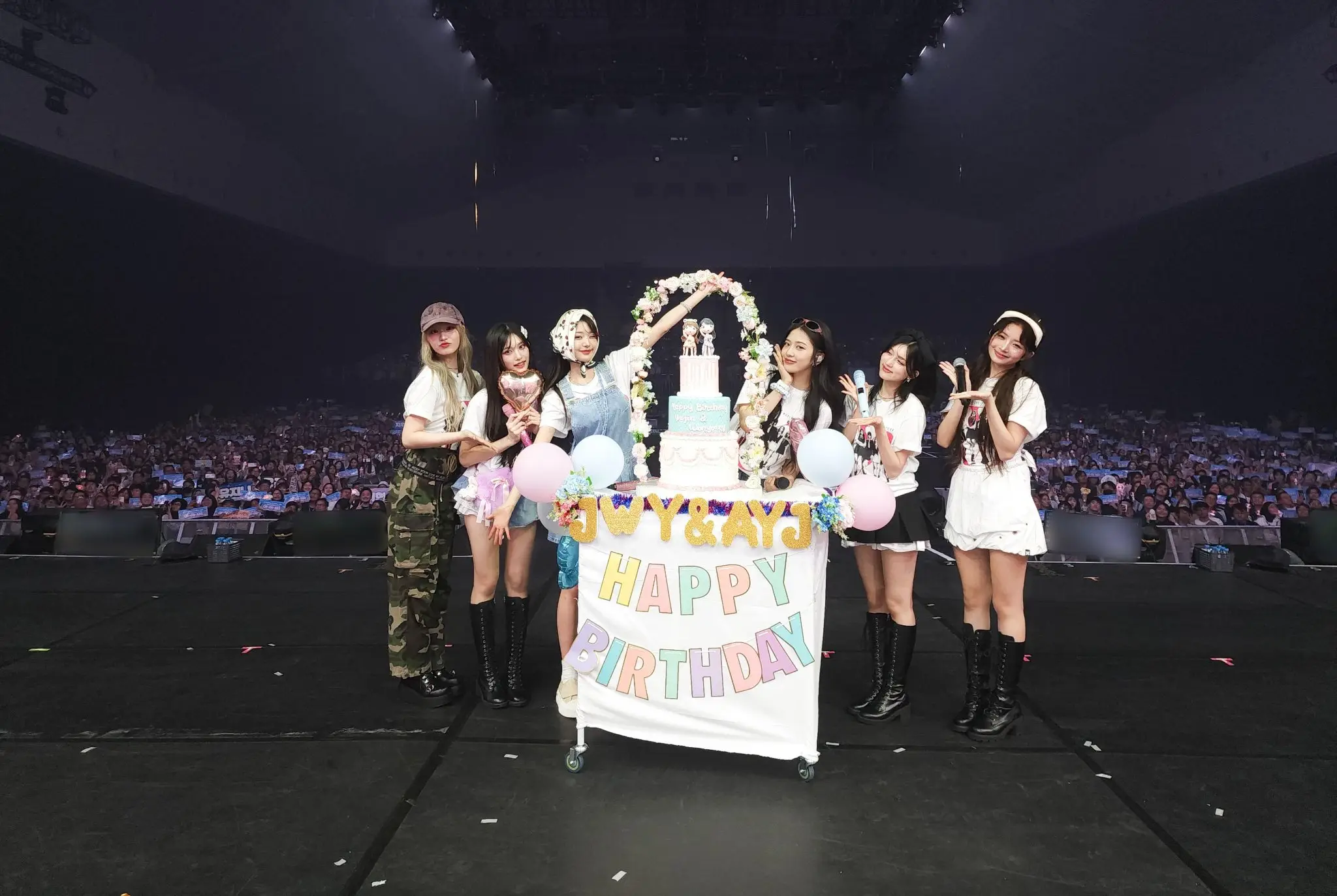 Wonyoung and Yujin of IVE celebrate their early birthday with DIVE Indonesia