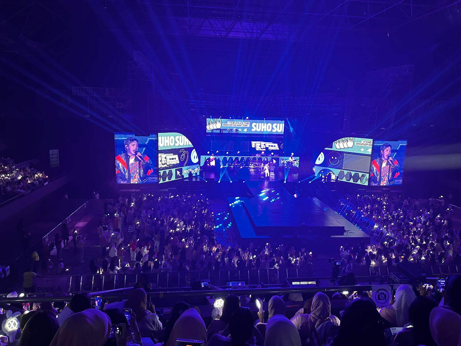 Suho Opens Su:Home Concert with Mayday, Morning Star to Grey Suit