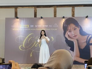Kim Ji Won Can’t Wait to Meet Her Indonesian Fans at “Be My One” Fan Meeting