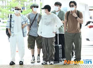 This is How Super Junior Looks on Their Departure to Indonesia for Their Concert