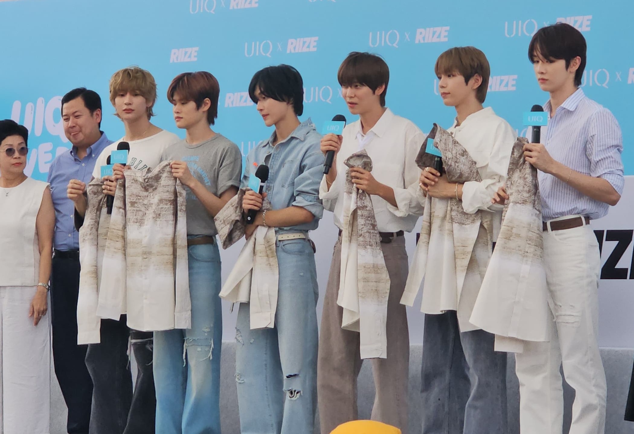 UIQ brings RIIZE to Jakarta for Fansign and Talkshow