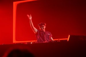 Second Day of Djakarta Warehouse Project, Watch Some Additional Performance!
