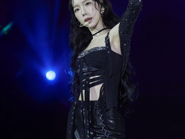Taeyeon of SNSD held another concert in Jakarta, creating beautiful moments with fans.