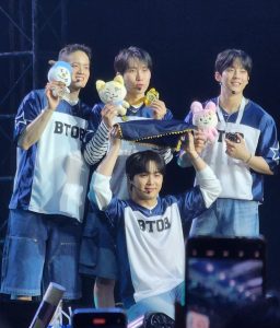 BTOB Delights Jakarta Fans with Unforgettable Performances and Signed Album Giveaways at Fan-Con