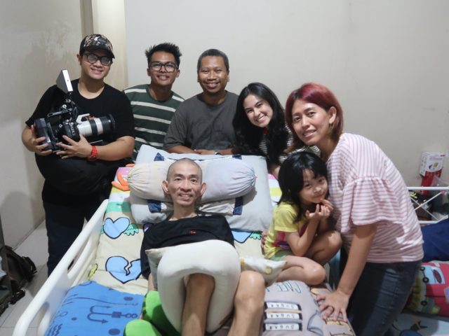 Documentary For Every Morning That Still Comes Released by Sinemaku Pictures to Commemorate World ALS Day  Vino G. Bastian Appears and Meets ALS Warriors and Their Families