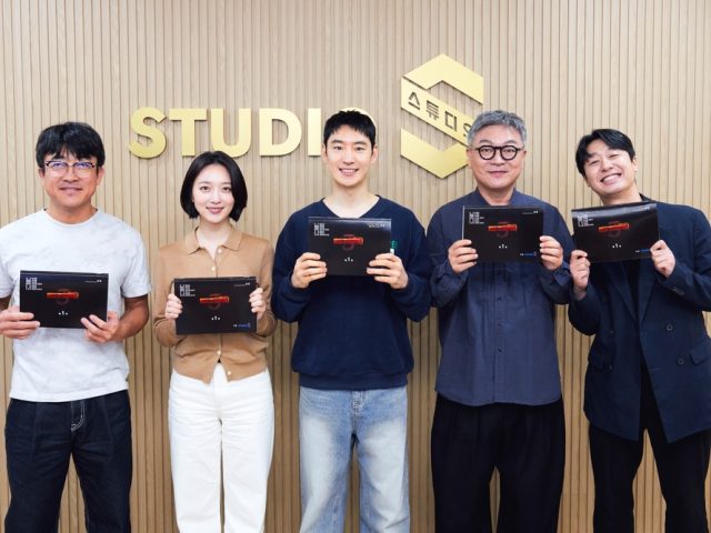 5 Reasons Why Lee Je Hoon Should Be Your Next Tour Guide