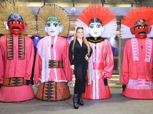 Mariah Carey Lands in Jakarta — Greeted with Betawi Ondel-Ondel Welcome!