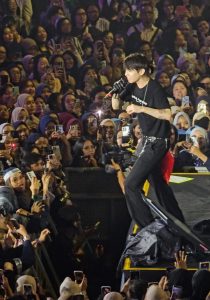 eaJ Jakarta Concert: Blusukan Moments, Water Giveaway, and an Emotional Finale