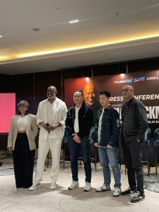 Dira Sugandi Returns as Opening Act for Brian McKnight’s Jakarta Concert