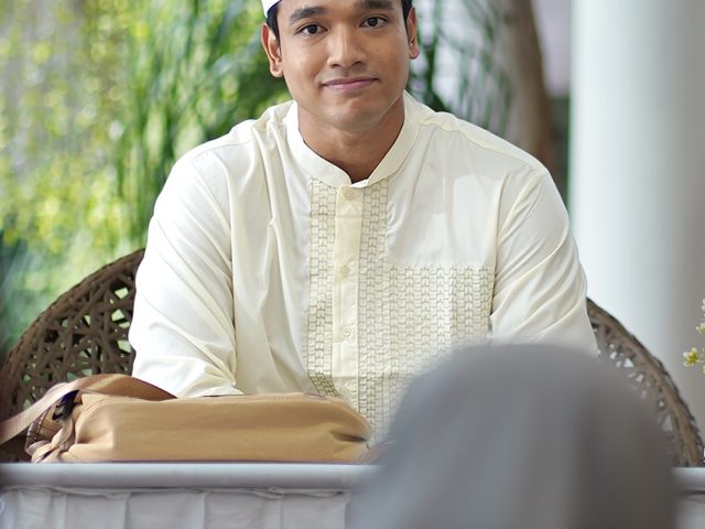 Fadly Faisal and Maudy Effrosina Bring Real-Life Chemistry to the Screen in OTW Halal