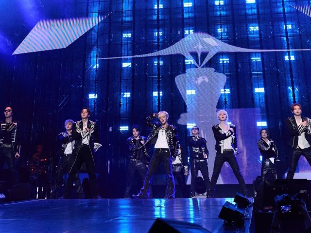 Energetic Performance Until the End, Treasure Successfully Electrifies the Pulse On Stage on Day One in Jakarta