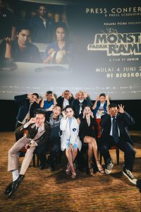 Monster Pabrik Rambut : A Retro Fantasy Horror Film That Turns Workplace Anxiety Into Cinematic Terror