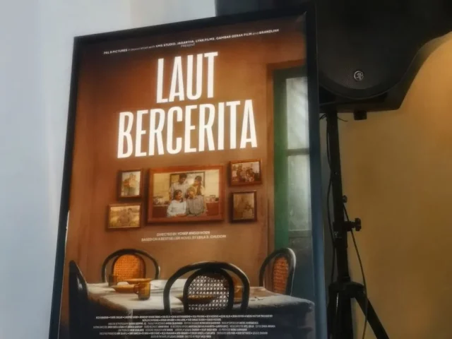 ‘Matilah Kau Mati’: Laut Bercerita Empty Dining Table Becomes a Symbol of Loss