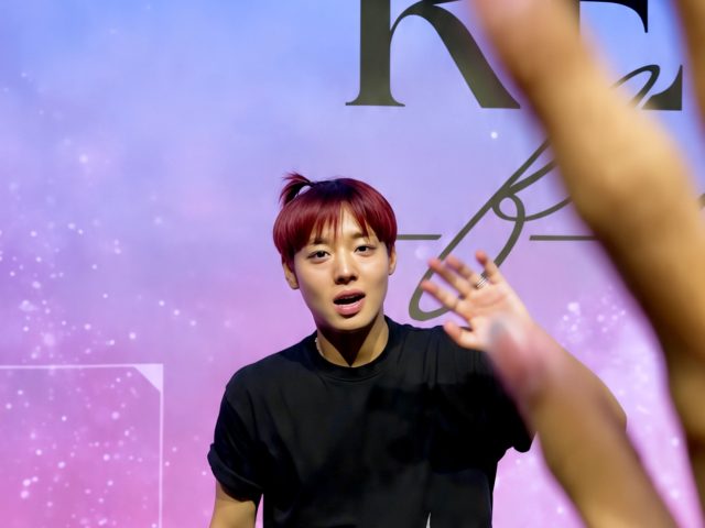 Park Jihoon Delivers a Memorable Fancon in Jakarta: “The Atmosphere Today Was Truly Amazing”