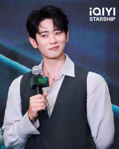 Cheng Lei Makes His Indonesia Debut, Meets Fans at iQIYI Starship Jakarta